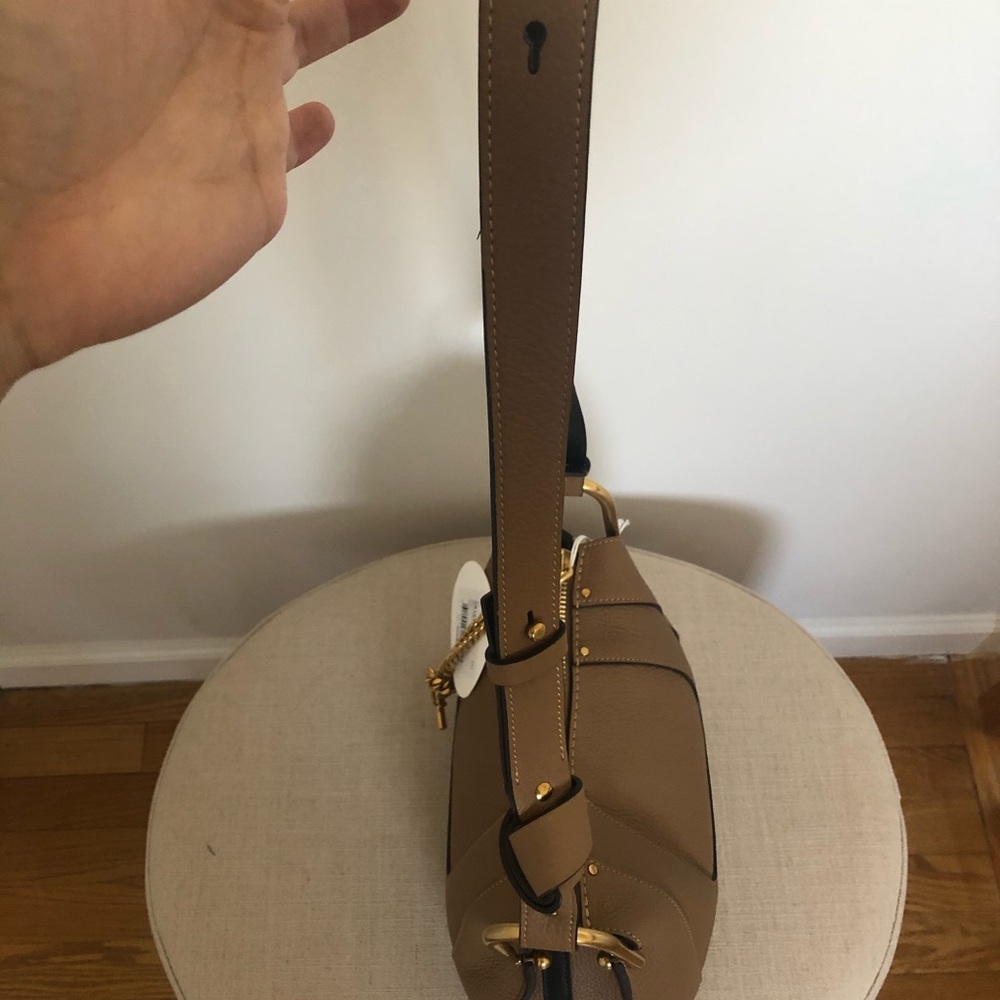 Chloe Handbag - Picture 7 of 8